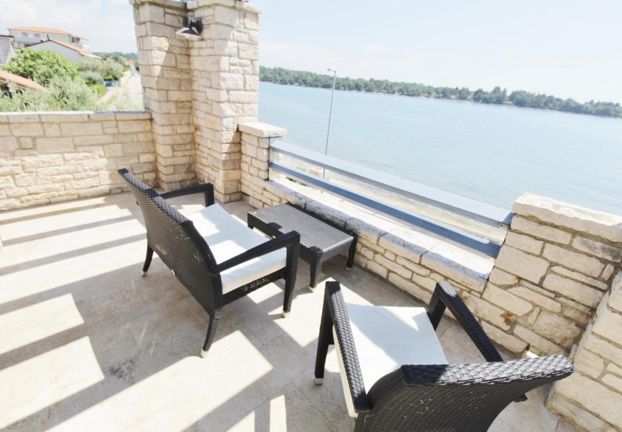 Istrian Villa With Unique Sea View Ловречиця Екстер'єр фото