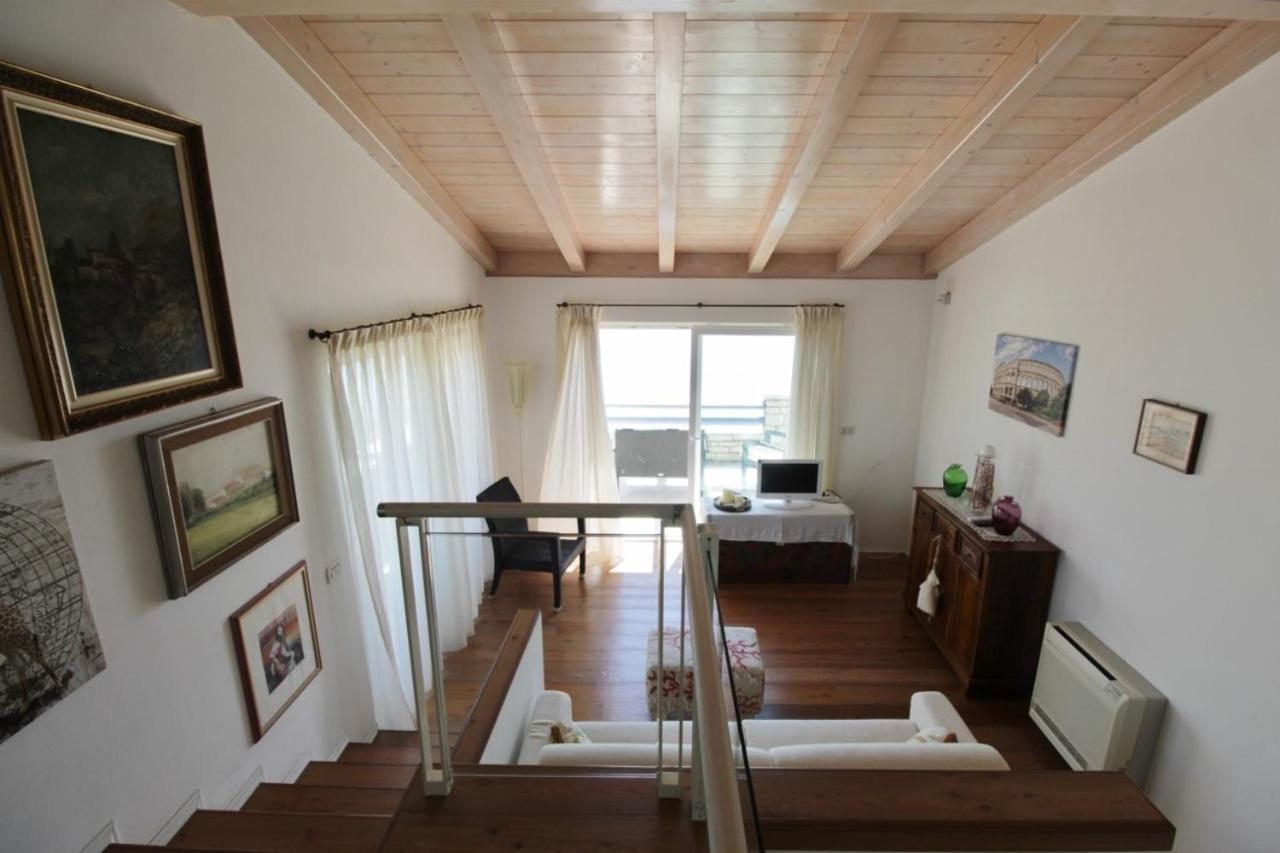 Istrian Villa With Unique Sea View Ловречиця Екстер'єр фото